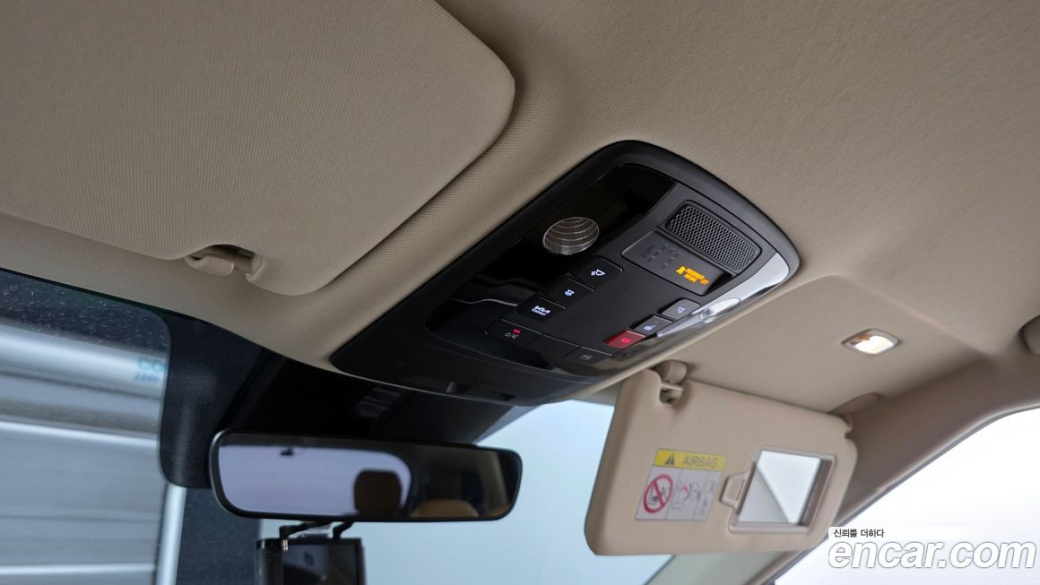 Kia Carnival 9-Seater Signature, 2023