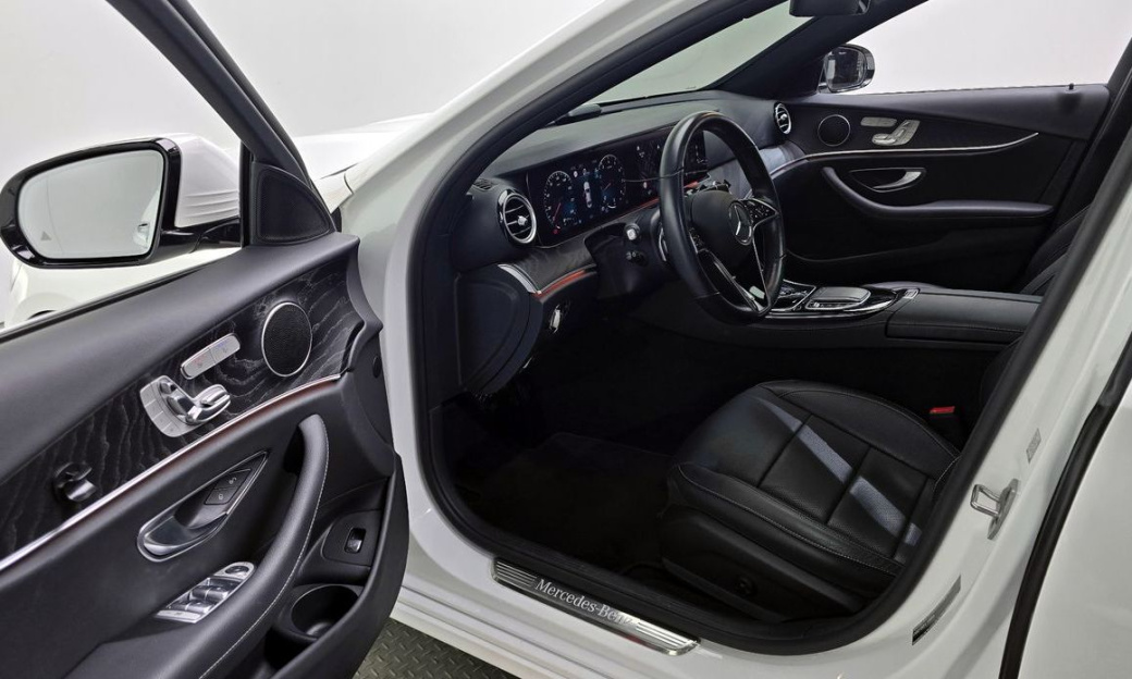 Mercedes-Benz E-Class E250 Avantgarde, 2022