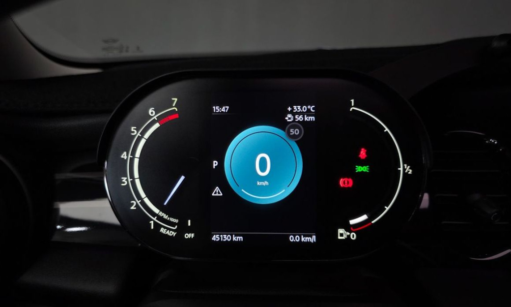 Mini Cooper Classic Plus Launch Pack, 2024