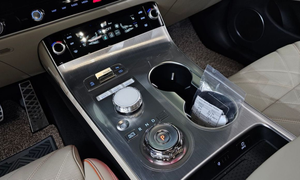 Genesis GV70 2.5T Gasoline AWD, 2025