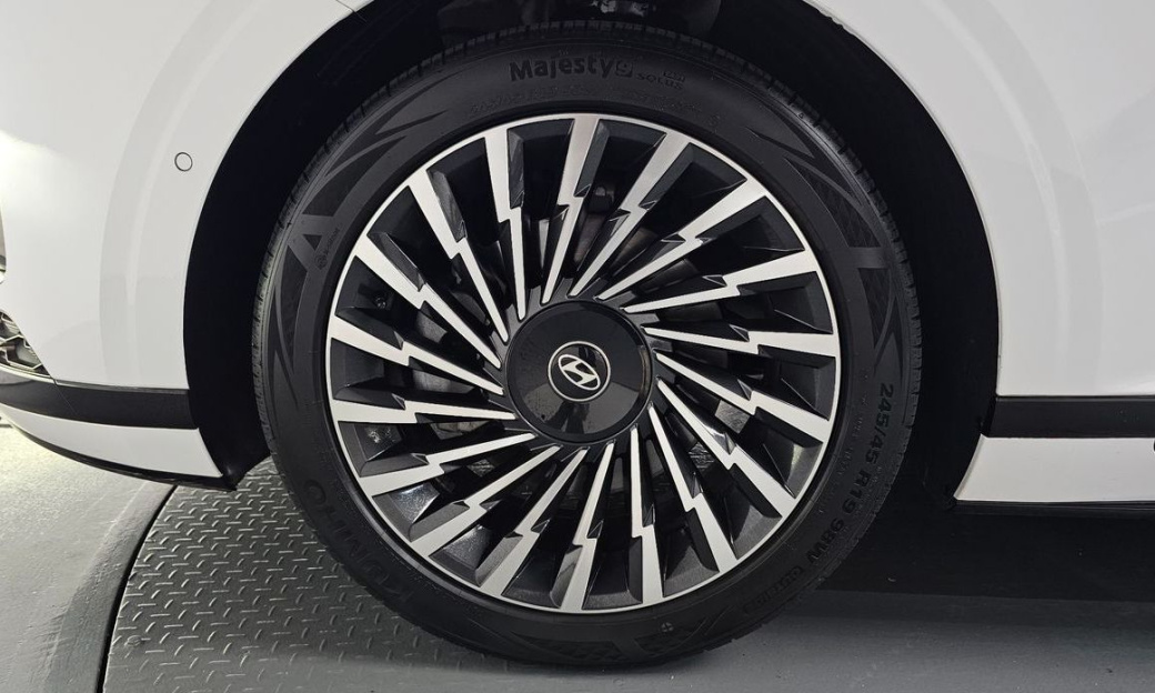 Hyundai Grandeur 2,5 Gasoline 2WD, 2024