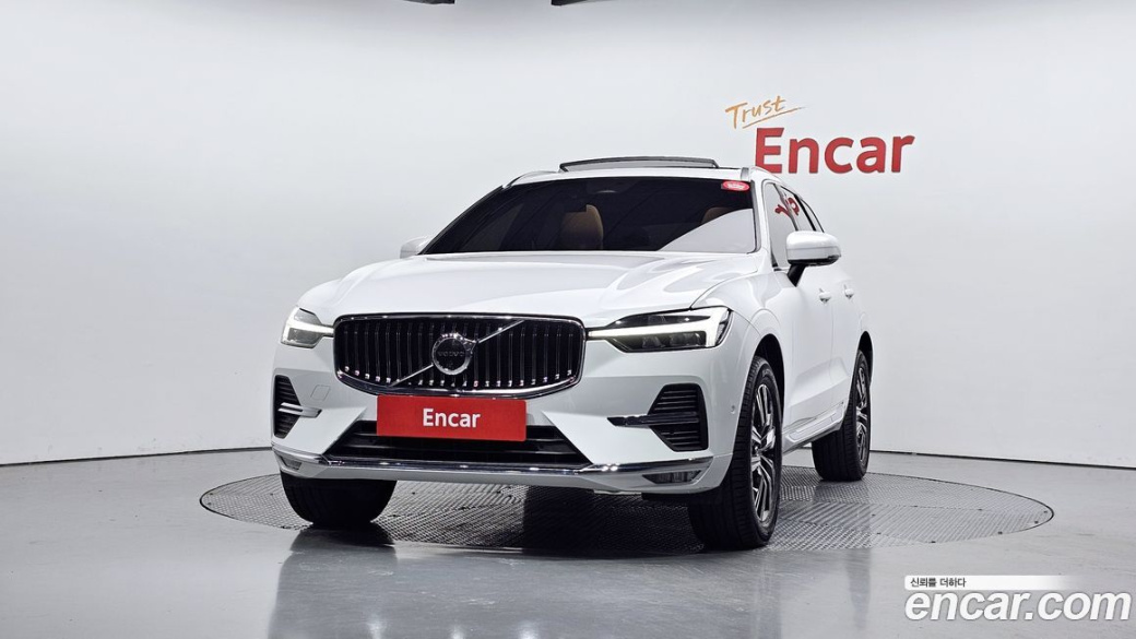 Volvo XC60 B5 Inscription, 2022