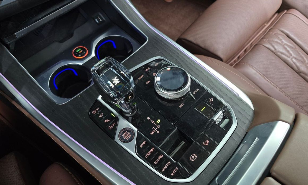 BMW X7 xDrive 40i Design Pure Excellence 7-Seater, 2022