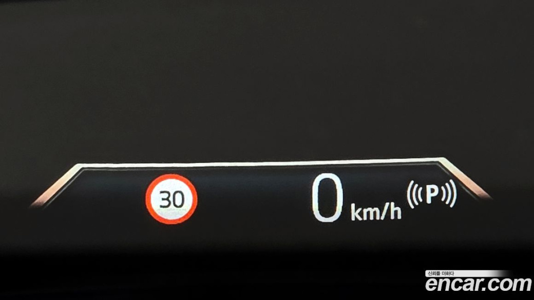 BMW 2-Series 220i M Sport Design, 2025