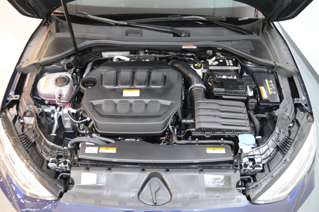 Audi A3 40 TFSI Premium, 2025