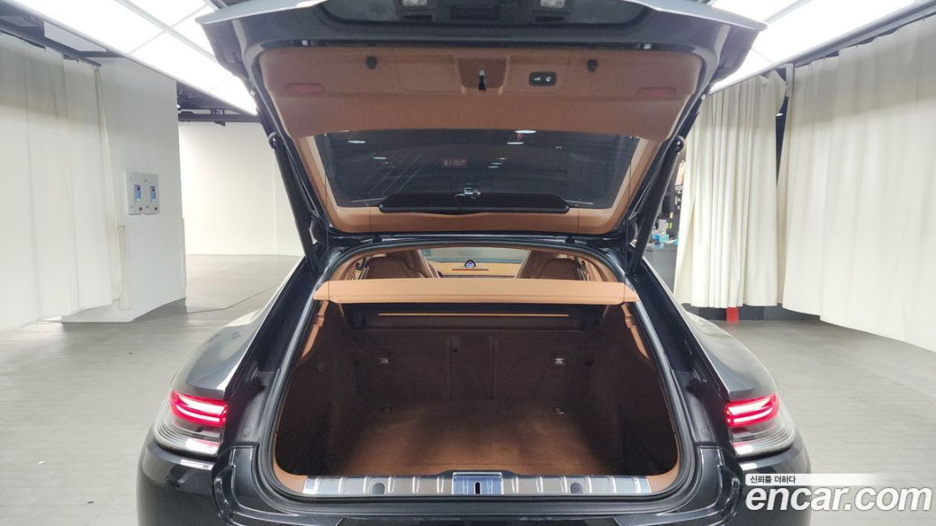 Porsche Panamera 4.0 Turbo S, 2023
