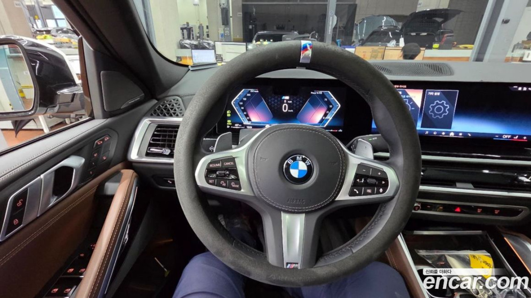 BMW X6 xDrive40i M Sport, 2025