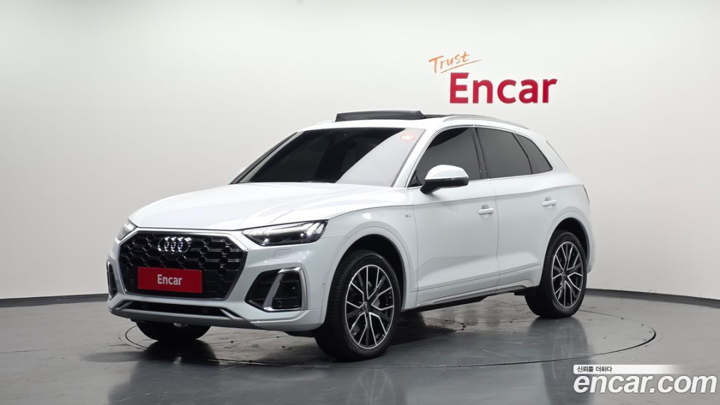 Audi Q5 45 TFSI Quattro Premium, 2024
