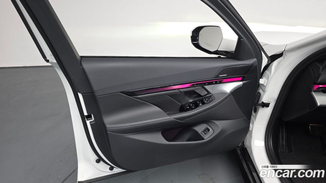 BMW 5-Series 520i M Sport, 2026