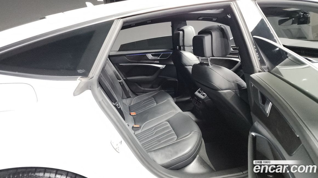 Audi A7 55 TFSI Quattro Premium, 2021