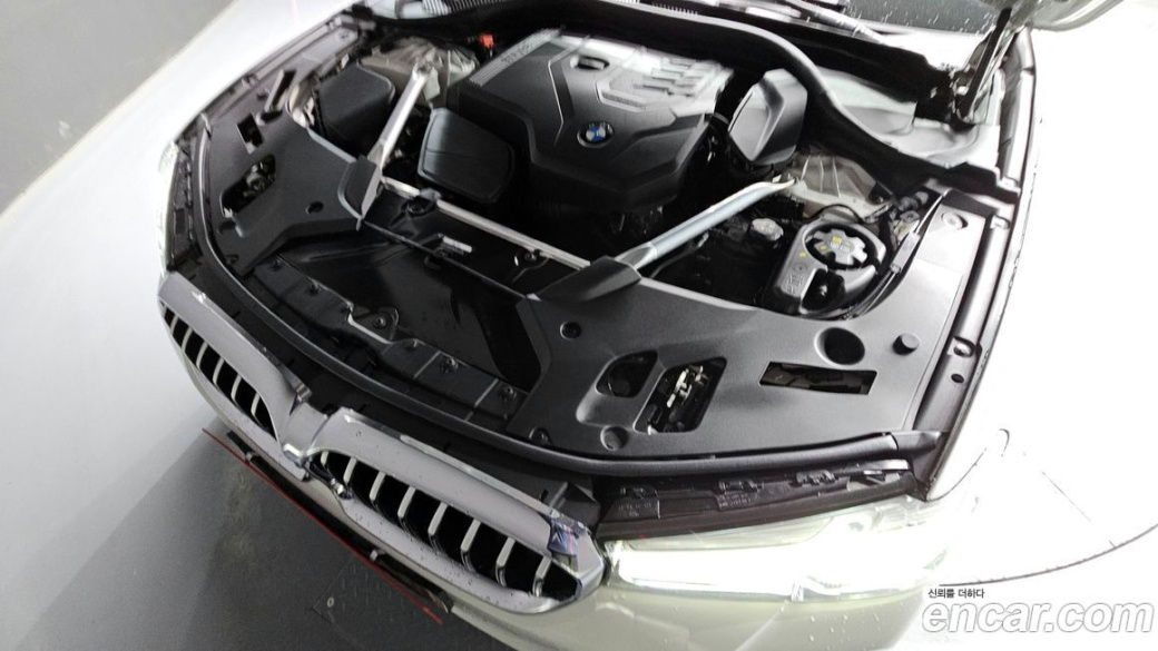 BMW 5-Series 520i M Sport, 2023