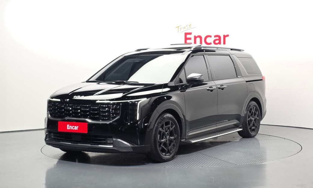 Kia Carnival 7-Seater Gravity, 2024