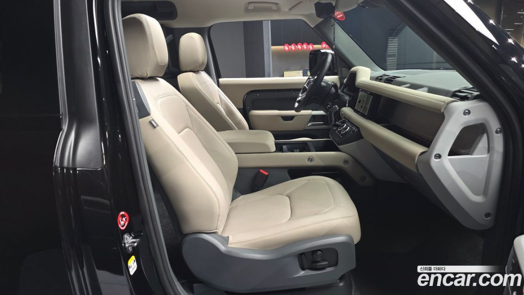Land Rover Defender 90 D250 XS Edition, 2024