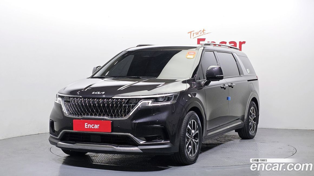 Kia Carnival 11-Seater Signature, 2023