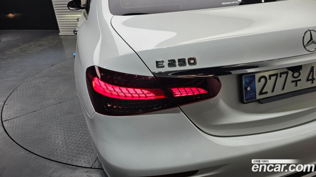 Mercedes-Benz E-Class E250 AMG Line, 2023