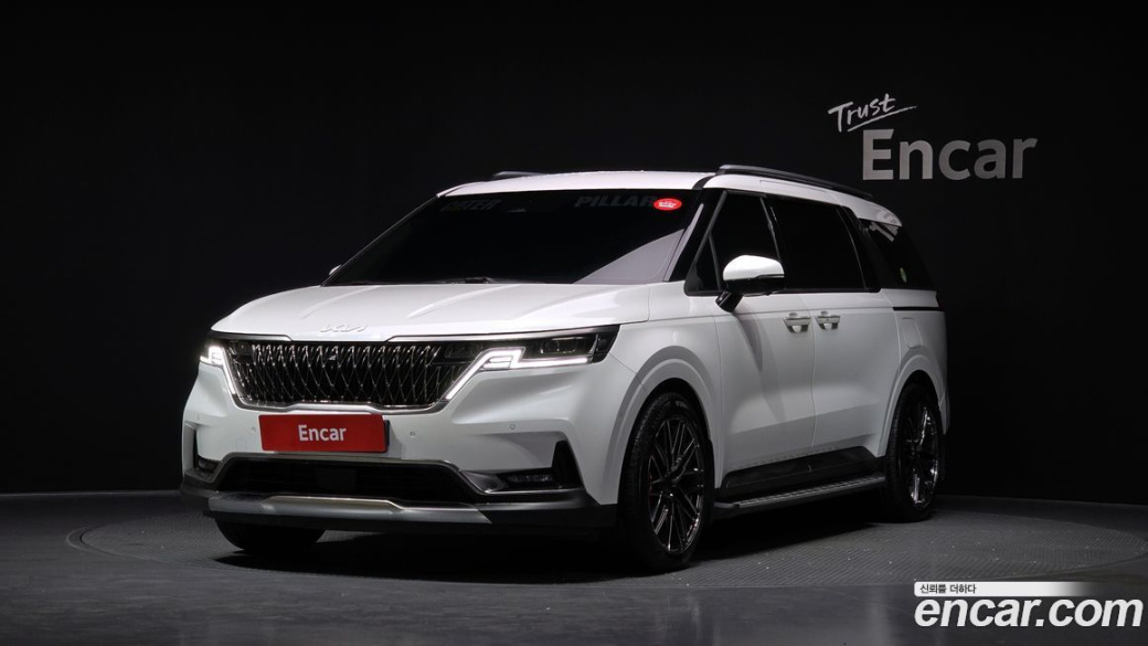 Kia Carnival 7-Seater Signature, 2023
