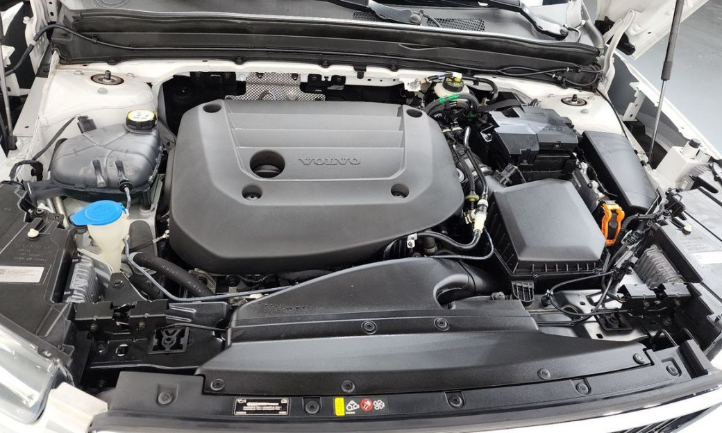 Volvo XC40 B4 Inscription, 2022