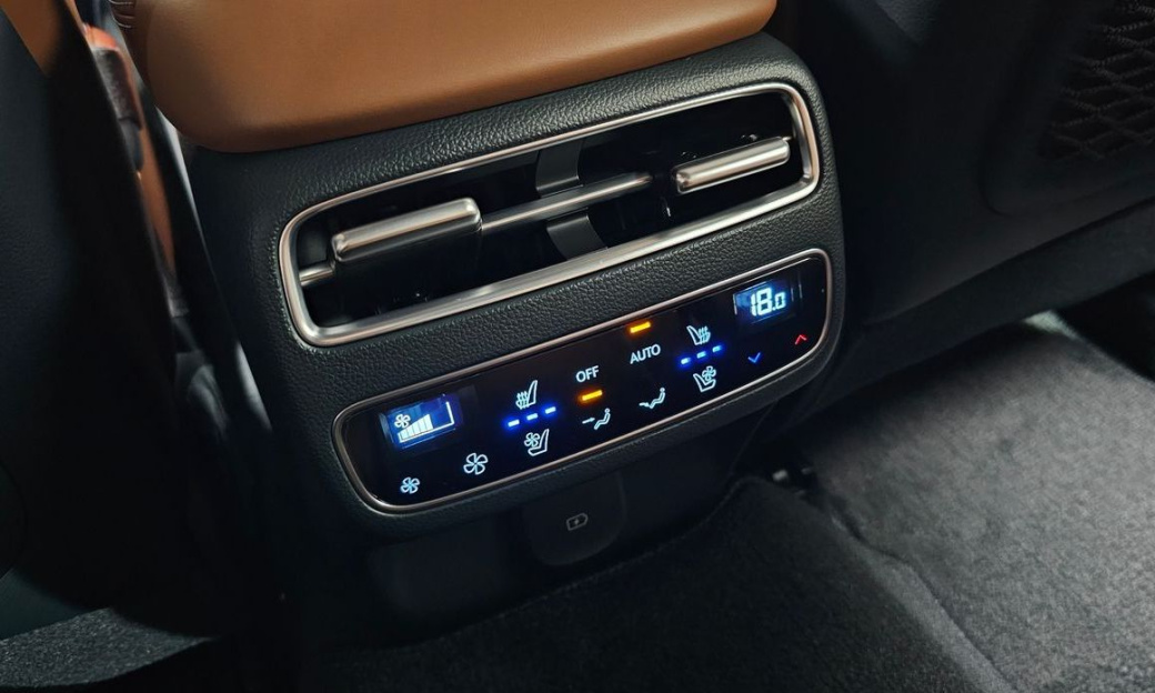 Genesis GV70 2.5T Gasoline 2WD, 2025