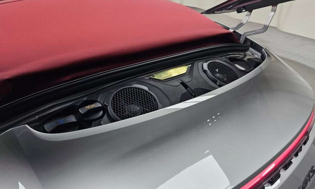 Porsche 911 Carrera 4 GTS Cabriolet, 2023