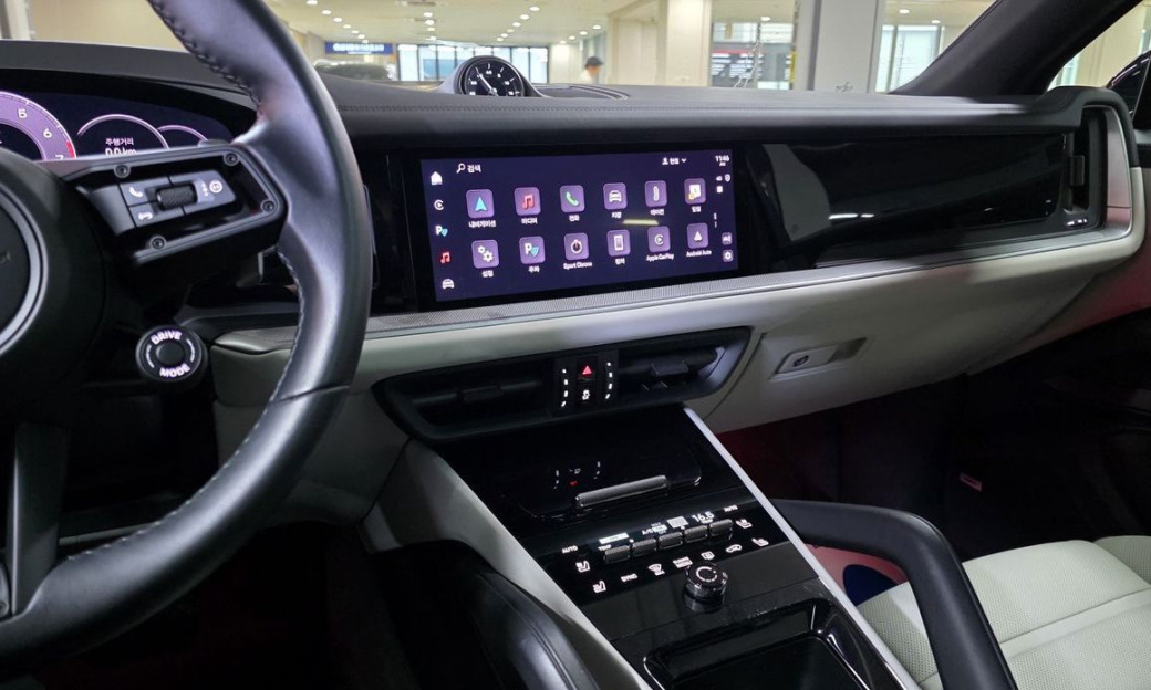 Porsche Cayenne 3.0, 2024