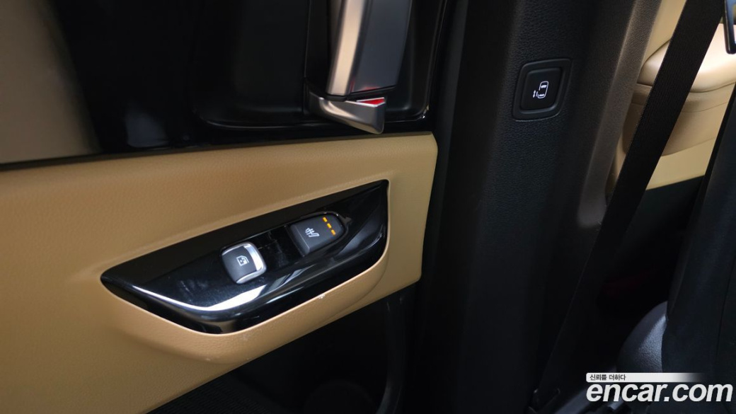 Kia Carnival 9-Seater Noblesse, 2021