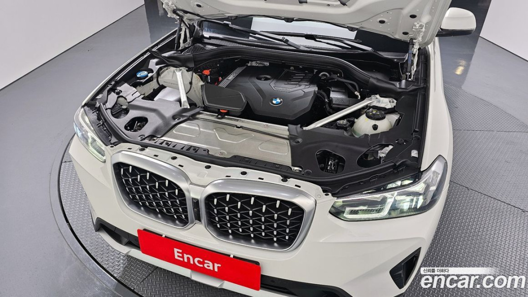 BMW X4 xDrive20i xLine, 2025