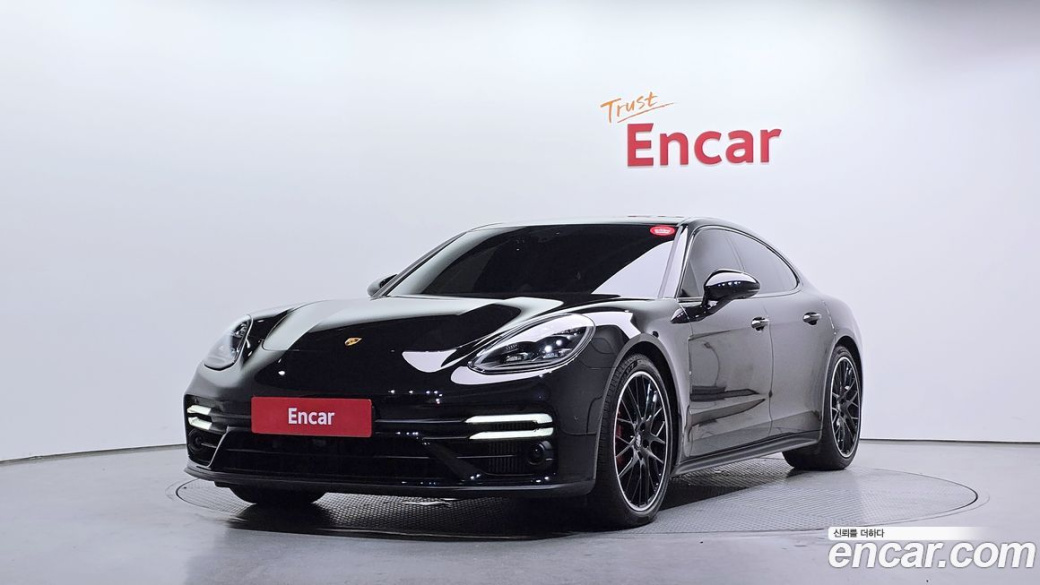 Porsche Panamera 4.0 GTS, 2023