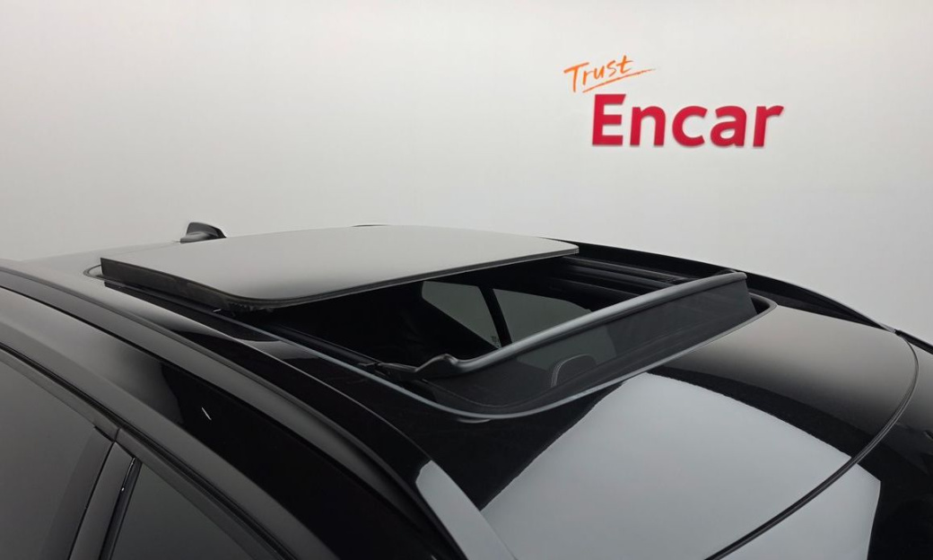 Volvo XC40 B4 Black Edition, 2025