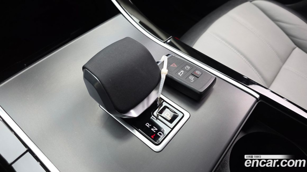 Land Rover Range Rover Evoque P250 Dynamic SE, 2025