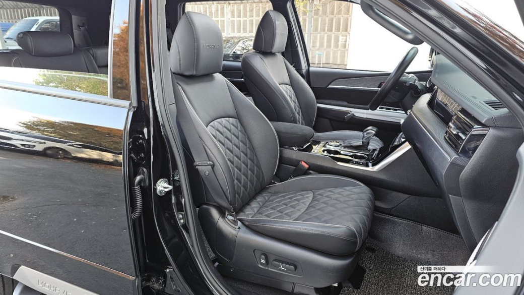 Kia Mohave Diesel 3.0 4WD 7-Seater, 2023