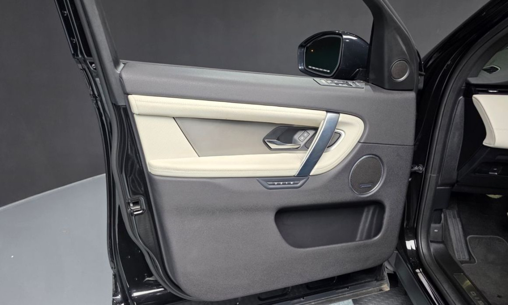 Land Rover Discovery Sport P250 Dynamic SE, 2025