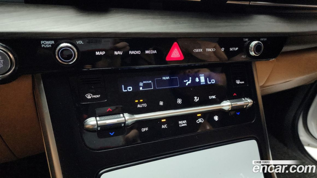 Kia Carnival 9-Seater Prestige, 2023