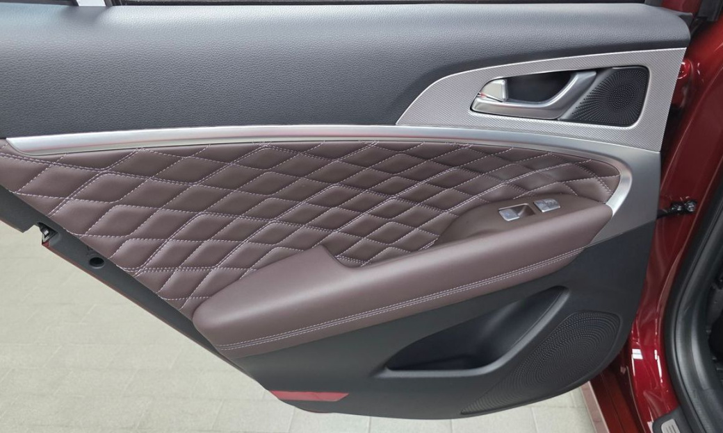 Genesis G70 Gasoline 2.5T 4WD, 2025