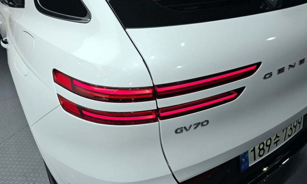 Genesis GV70 2.5T Gasoline 2WD, 2025