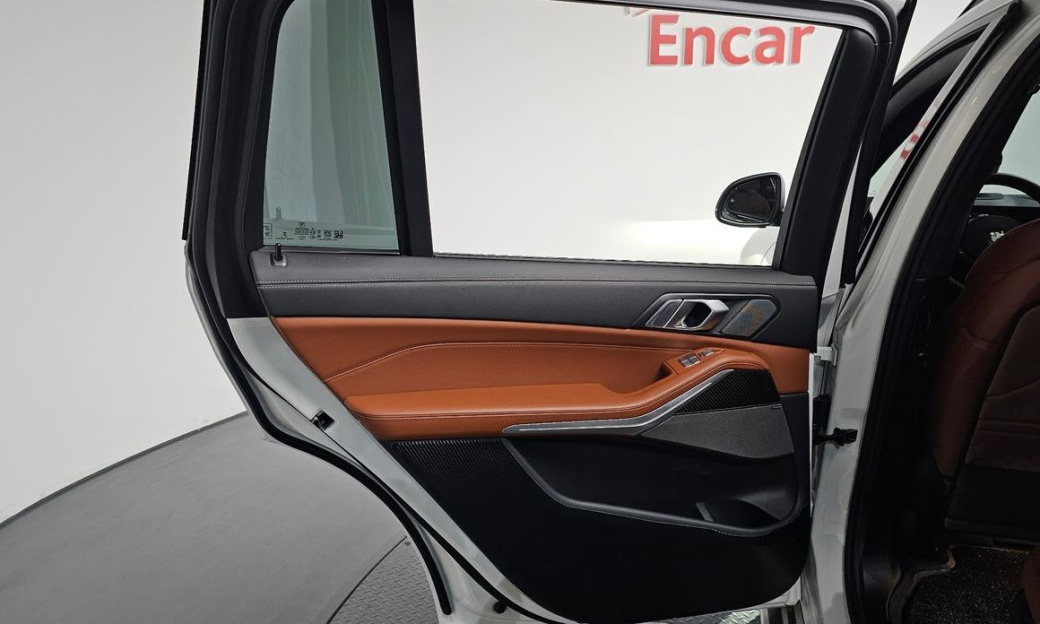 BMW X7 xDrive 40i M Sport 7STR, 2025