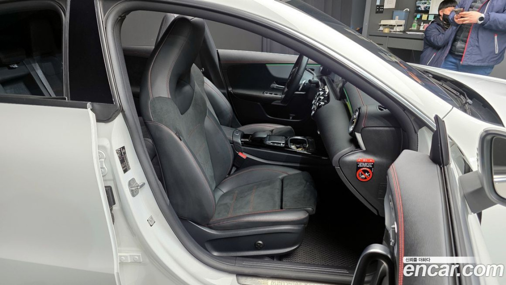 Mercedes-Benz CLA-Class CLA250 4MATIC, 2023