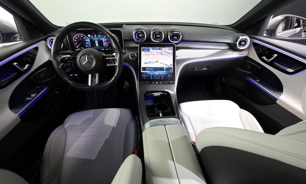 Mercedes-Benz C-Class C300 AMG Line, 2022