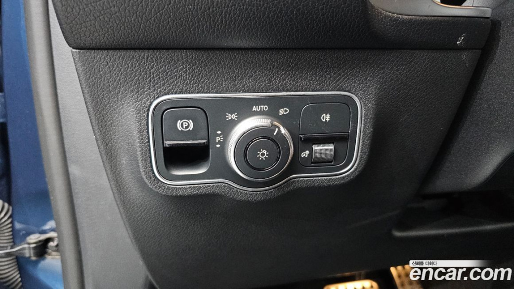 Mercedes-Benz GLB-Class GLB250 4MATIC, 2023