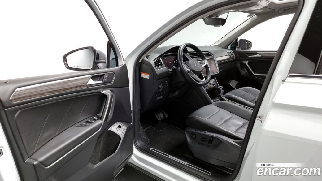 Volkswagen Tiguan 2.0 TSI Prestige, 2023