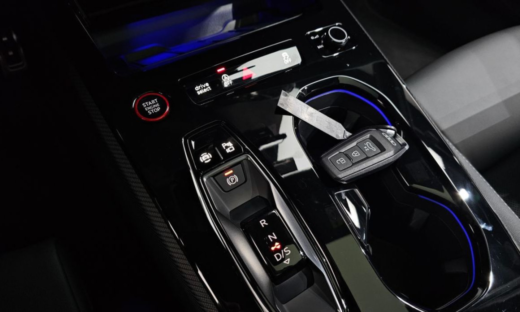 Audi A5 40 TFSI Quattro S Line Black Edition, 2025