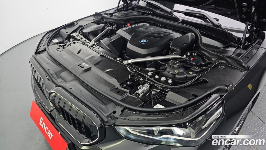 BMW 5-Series 520i M Sport, 2026