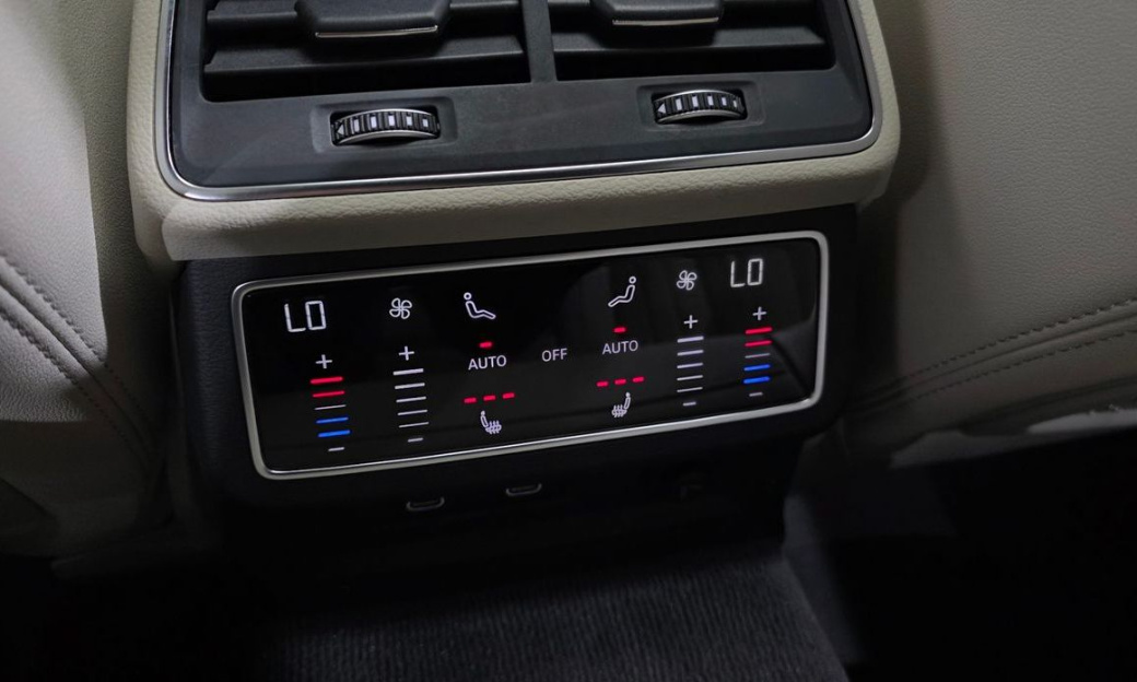 Audi A6 45 TFSI Premium, 2024