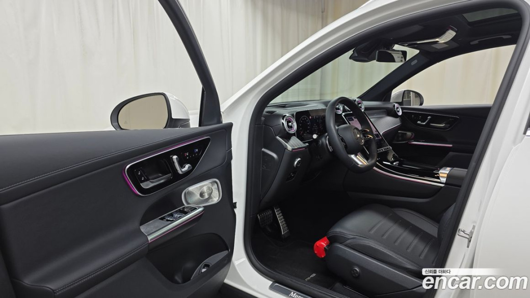 Mercedes-Benz GLC-Class GLC300 4MATIC AMG Line, 2026