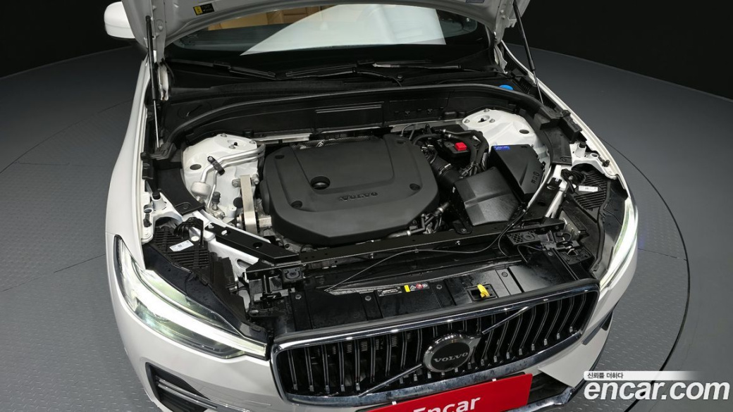 Volvo XC60 B6 Ultimate Bright, 2024