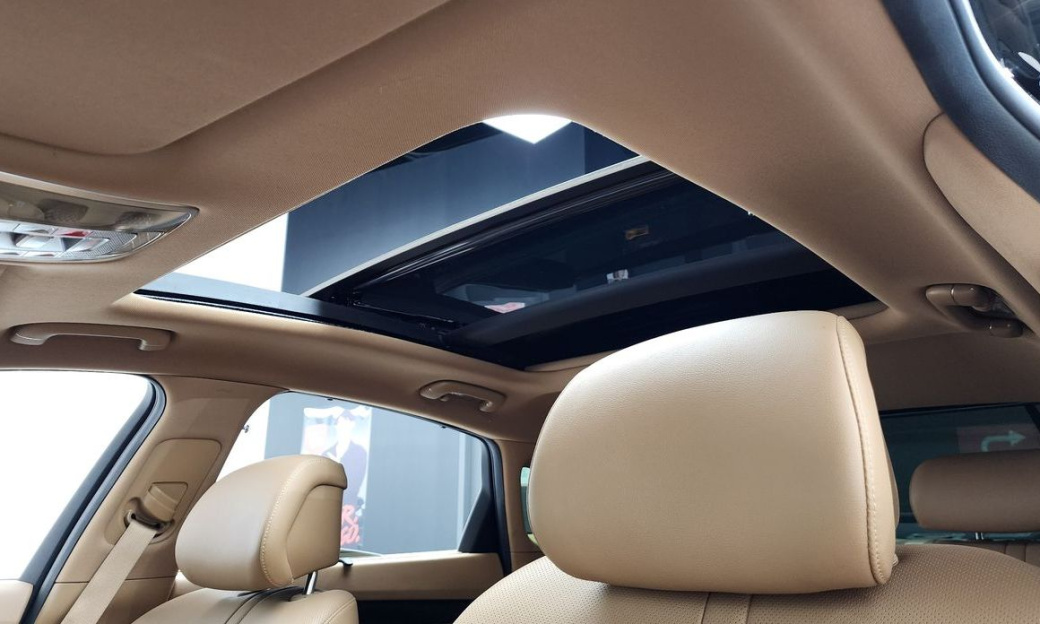 Genesis G80 Gasoline 2.5 Turbo AWD, 2025
