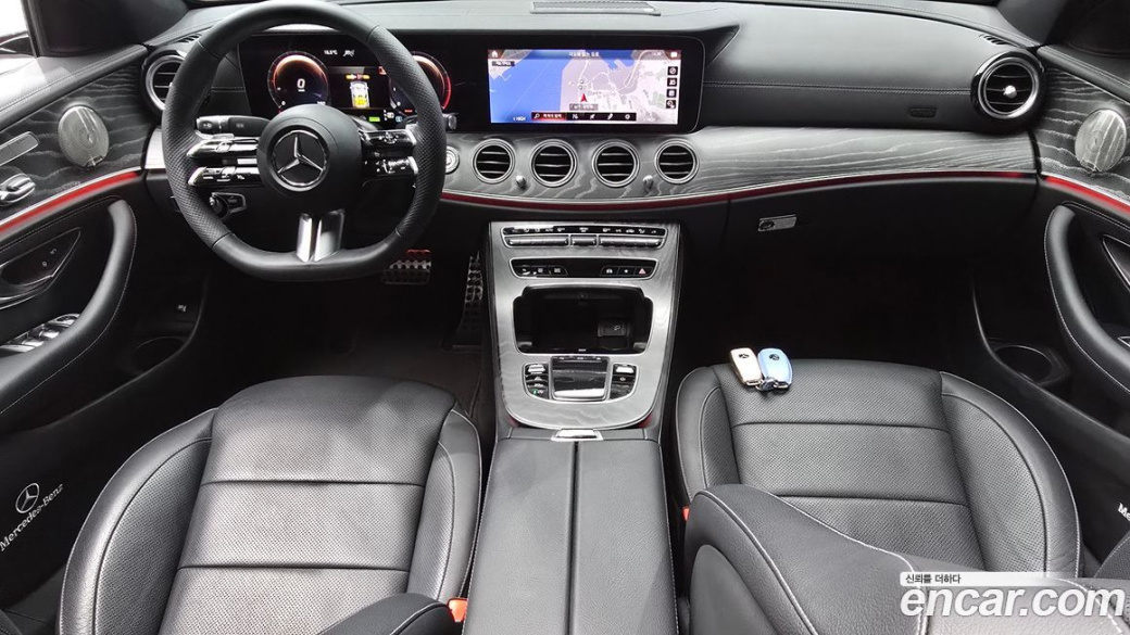 Mercedes-Benz E-Class E350 4MATIC AMG Line, 2022