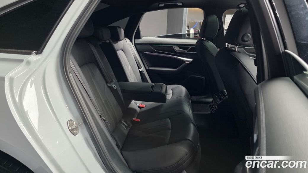 Audi A6 45 TFSI Premium, 2023