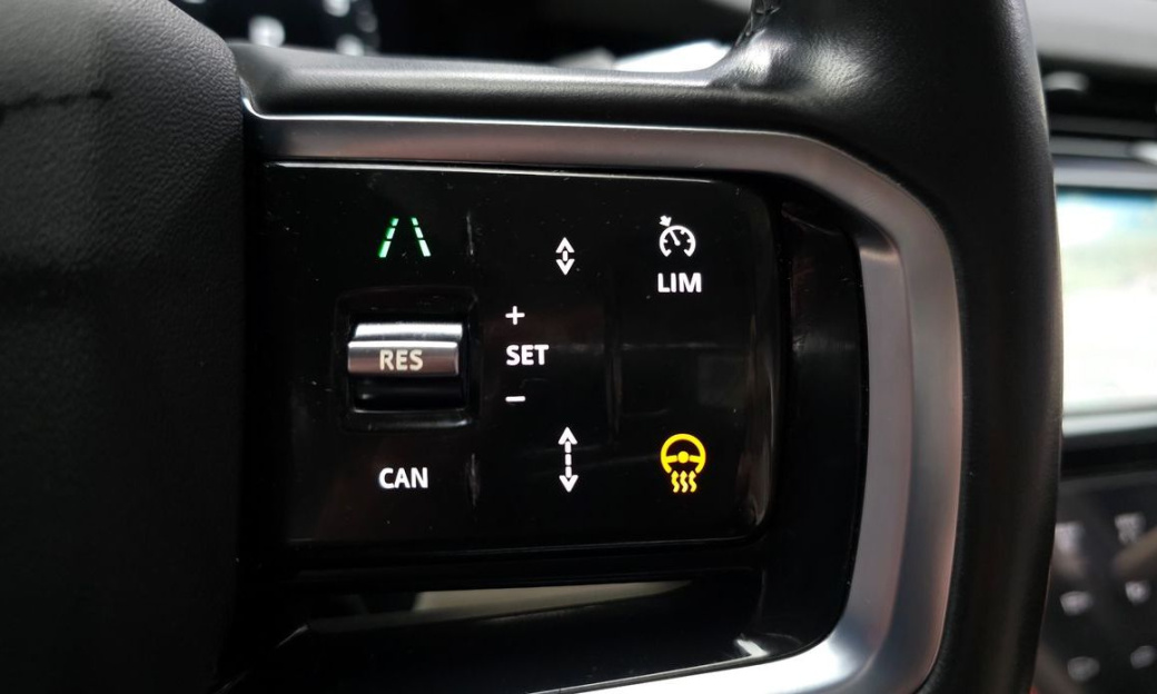 Land Rover Discovery Sport P250 SE, 2022