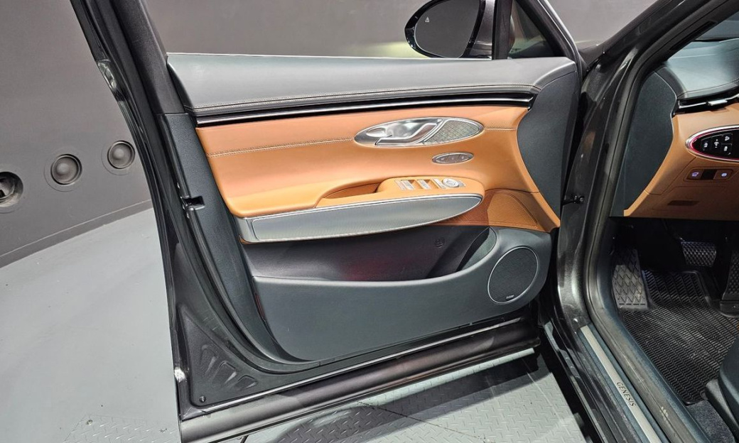 Genesis GV70 2.5T Gasoline 2WD, 2023