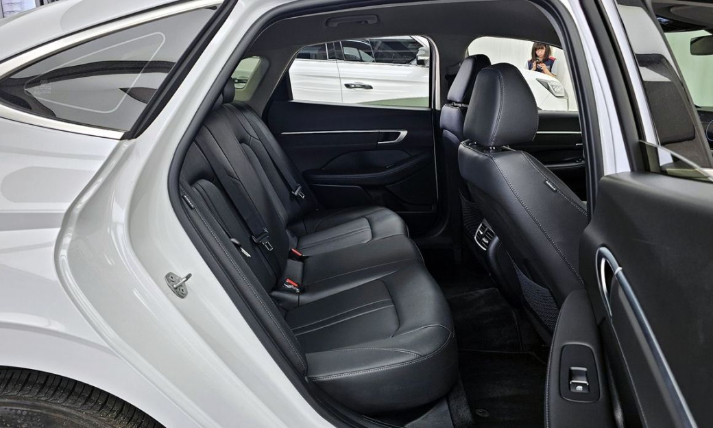 Hyundai Sonata 2.0, 2024